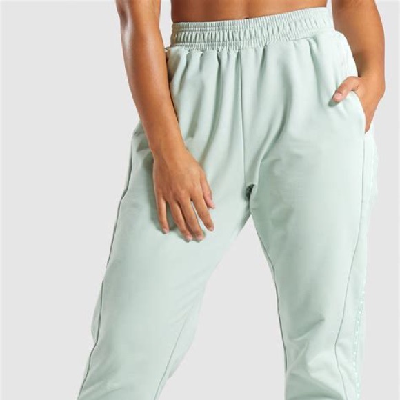 Gymshark Pants & Jumpsuits Nwt Gymshark Joggers Womens Urban Recess